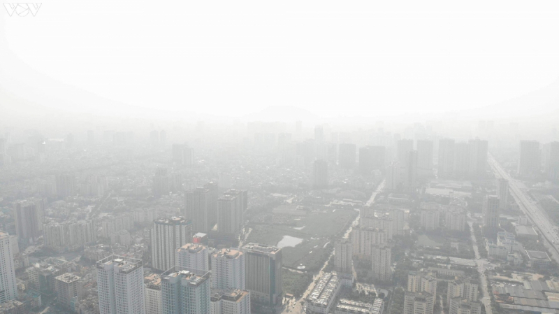 Ô nhiễm không khí “bủa vây” người dân Thủ đô -0